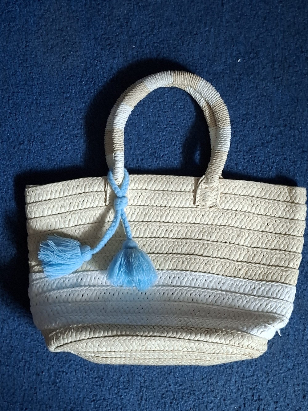 Woven Straw Tote Bag with Blue Tassels - Natural/White